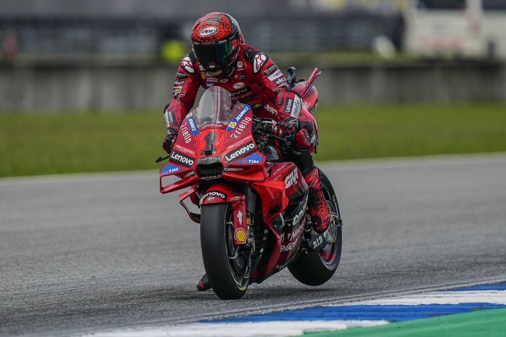 MotoGp, in Thailandia vince sul bagnato Bagnaia e va a -17 da Martin